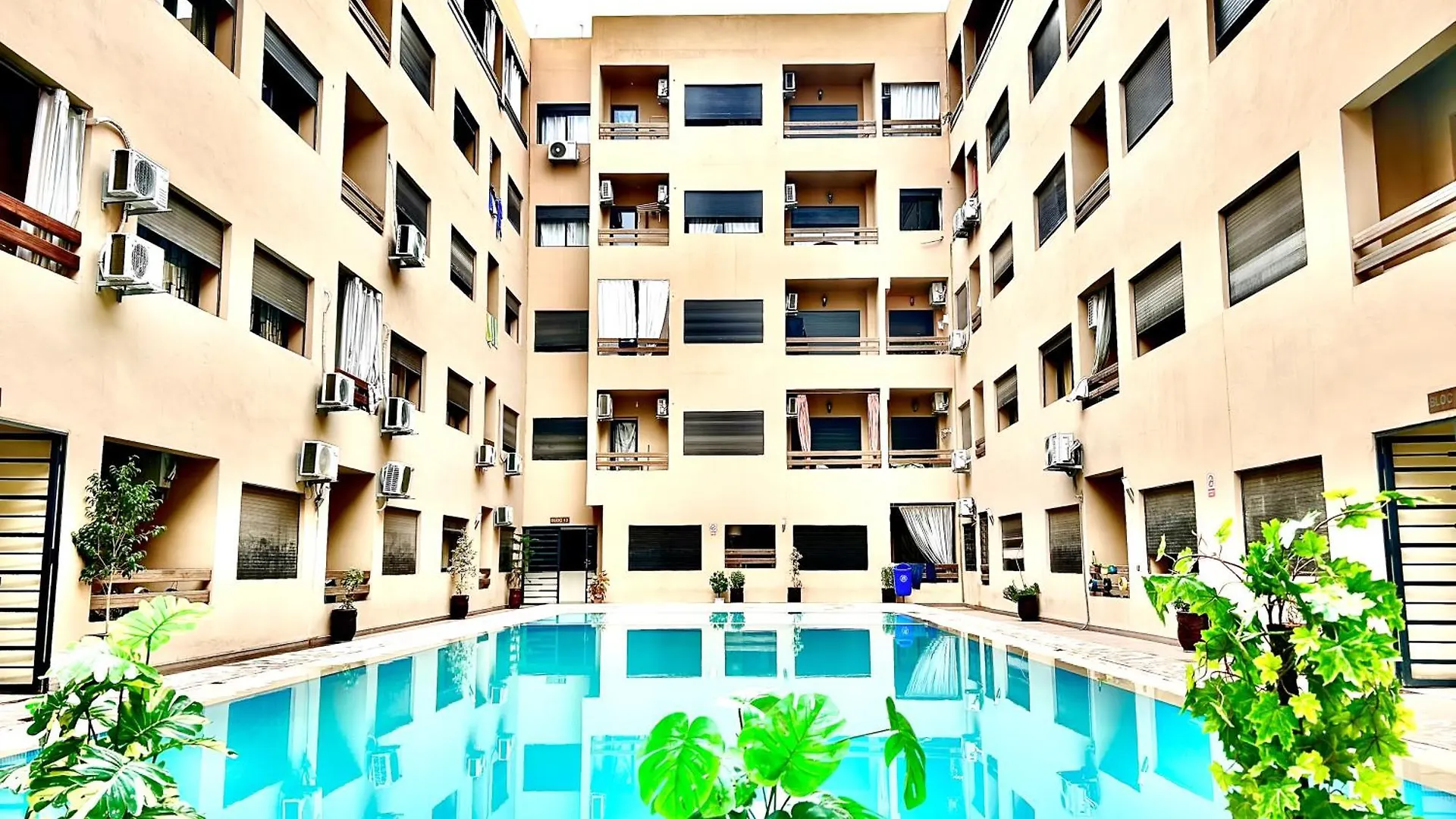 L'Oasis Lumineux Avec Piscine Et Terrasse Apartment Marrakesh